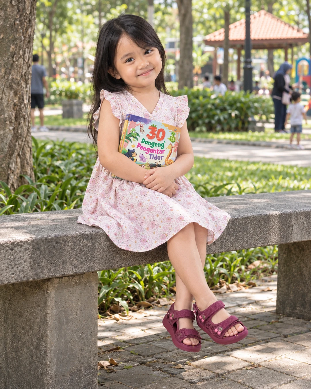 Duduk di taman sambil baca cerita hewan, terus rok dress-nya ikut mekar kena angin 🌸

Aku suka banget detail bunga pink-nya, apalagi dipadu sandal warna wine yang manis. Jadi pengin baca satu dongeng lagi sebelum pulang…

Menurut kalian, lebih gemas dress-nya atau sandal mungilnya?

detail dress dan sandalnya aku taruh di link bio ya

#DressAnakPerempuan #DressBunga #SandalAnak #BukuCeritaAnak #PinkFloral #GayaAnak #FashionAnak #InspirasiOutfit