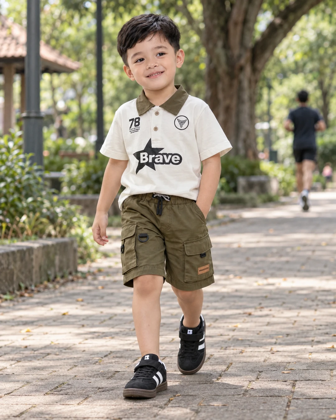 Jalan sore begini paling enak pakai set yang warnanya kalem tapi tetap ada detailnya—polo krem dengan kerah olive, celana cargo senada, terus sneakers hitam putihnya bikin makin seru.

Aku suka banget kombinasi ini, kelihatan rapi tapi masih bebas buat lari-larian. Kalian lebih suka warna outfit anak yang earthy gini atau yang lebih cerah?

detail bajunya aku taruh di link bio ya

#SetelanAnakLakiLaki #BajuAnakLakiLaki #CelanaCargoAnak #SneakersAnak #GayaEarthTone #FashionAnak #OOTDAnak